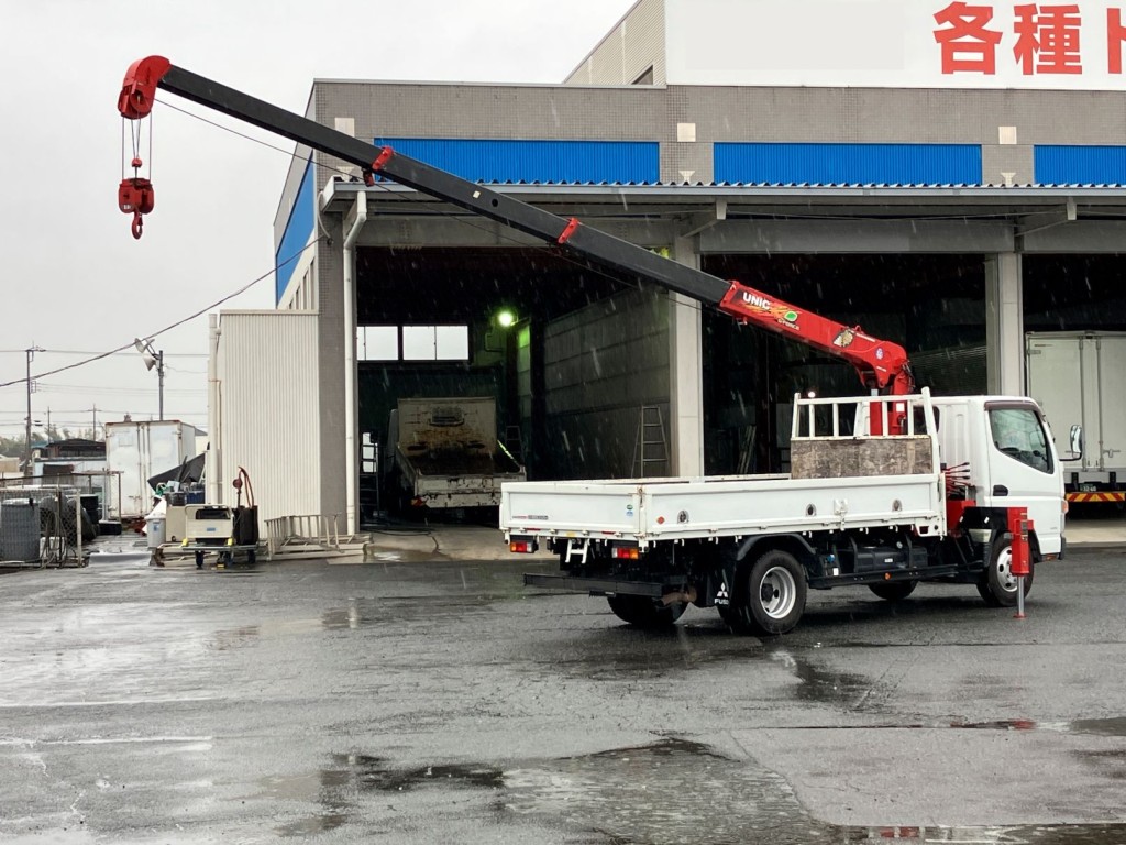 三菱 キャンター TPG-FEA50(2WD)の写真4