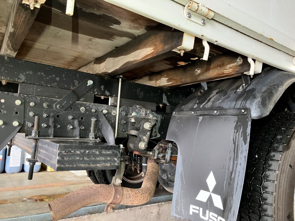 三菱 キャンター TPG-FEA50(2WD)の写真6