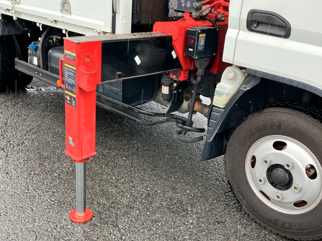 三菱 キャンター TPG-FEA50(2WD)の写真11