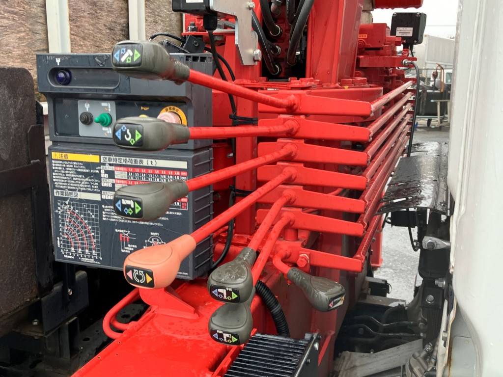 三菱 キャンター TPG-FEA50(2WD)の写真12