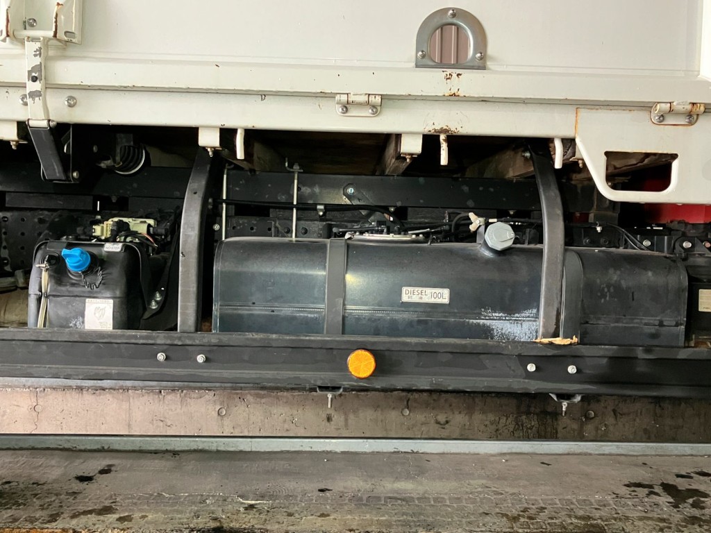 三菱 キャンター TPG-FEA50(2WD)の写真14