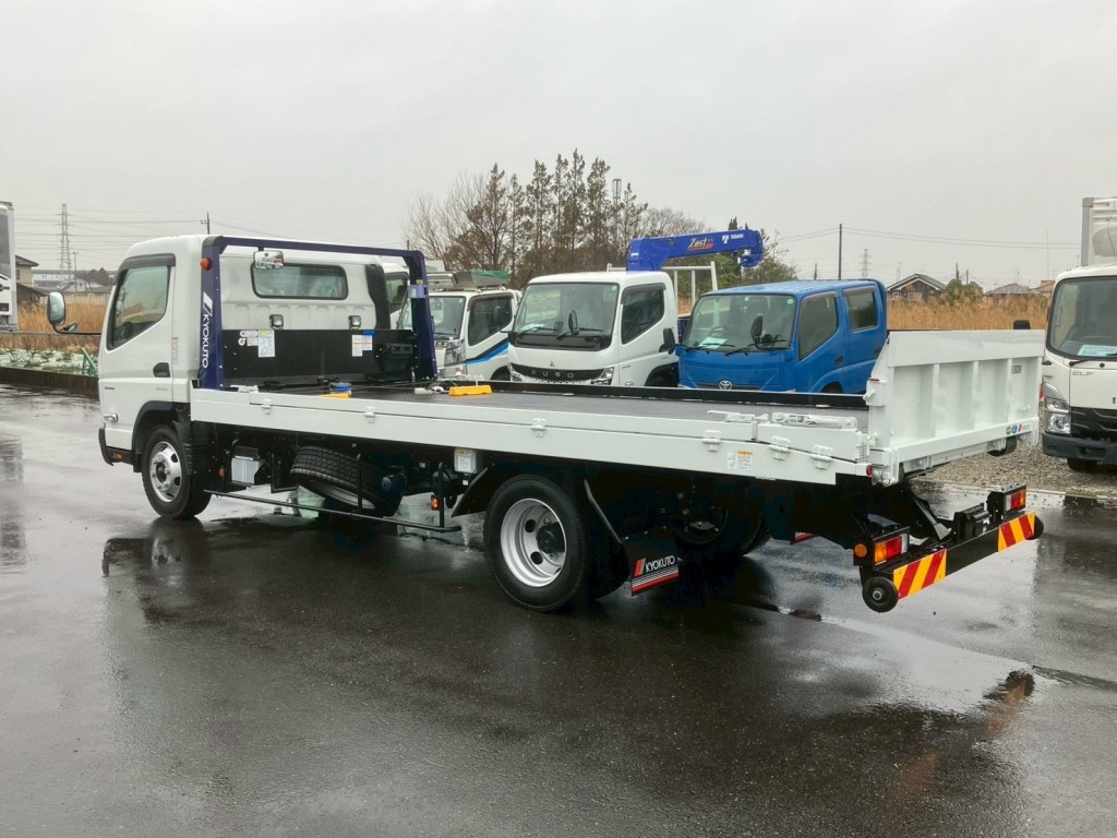 三菱 キャンター 2PG-FEB90(2WD)の写真3