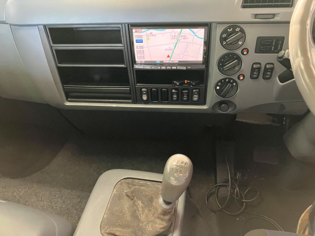 三菱 ファイター QDG-FQ62Fの写真15