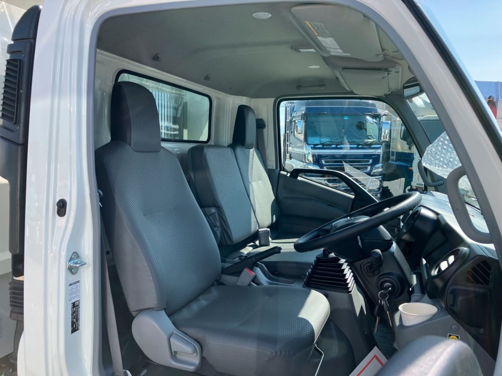 日野 デュトロ 2KG-XZU700X(2WD)の写真5