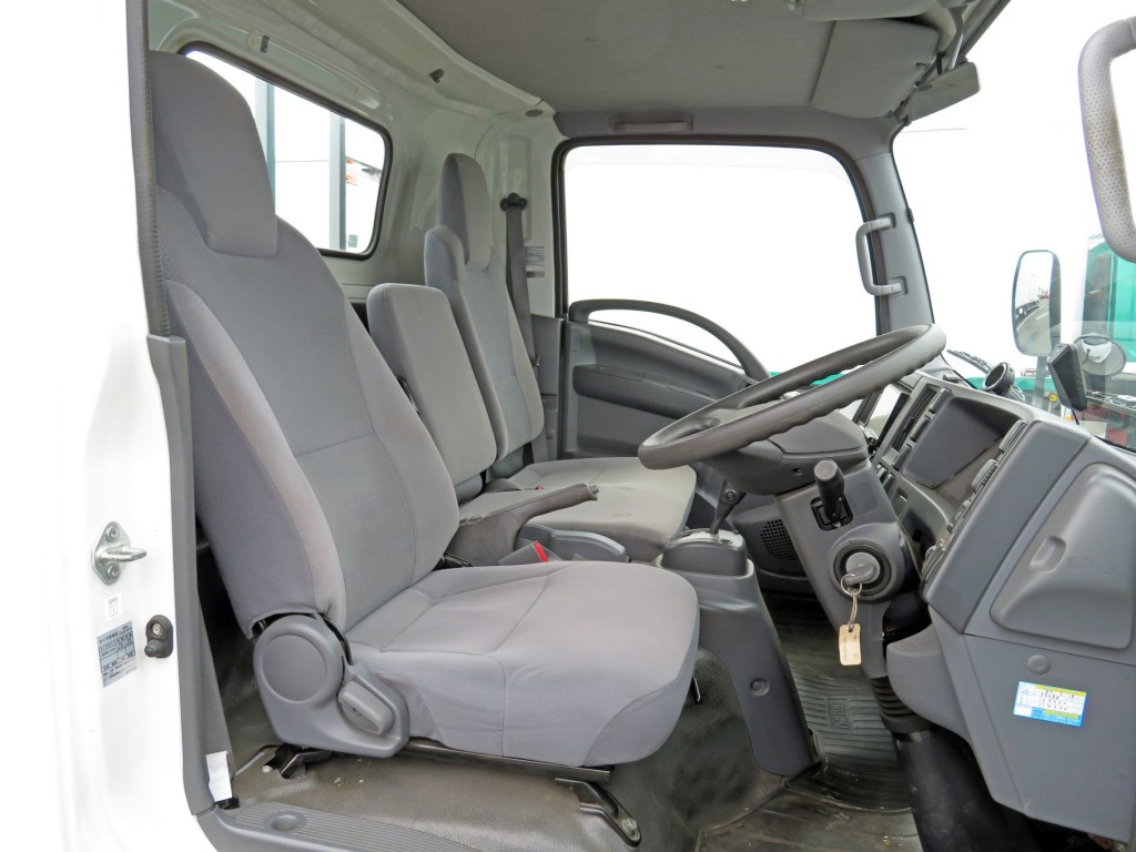 いすゞ エルフ TPG-NPR85YN(2WD)の写真6