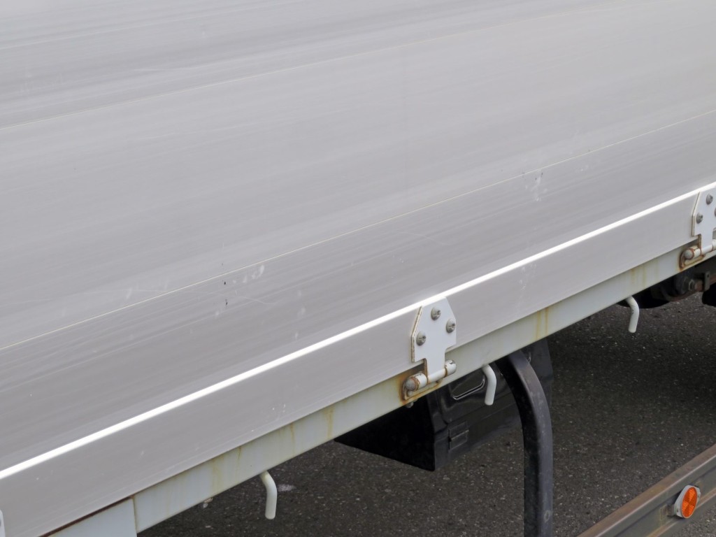 いすゞ エルフ TPG-NPR85YN(2WD)の写真14