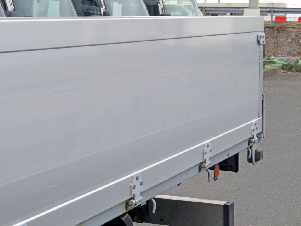 いすゞ エルフ TPG-NPR85YN(2WD)の写真17