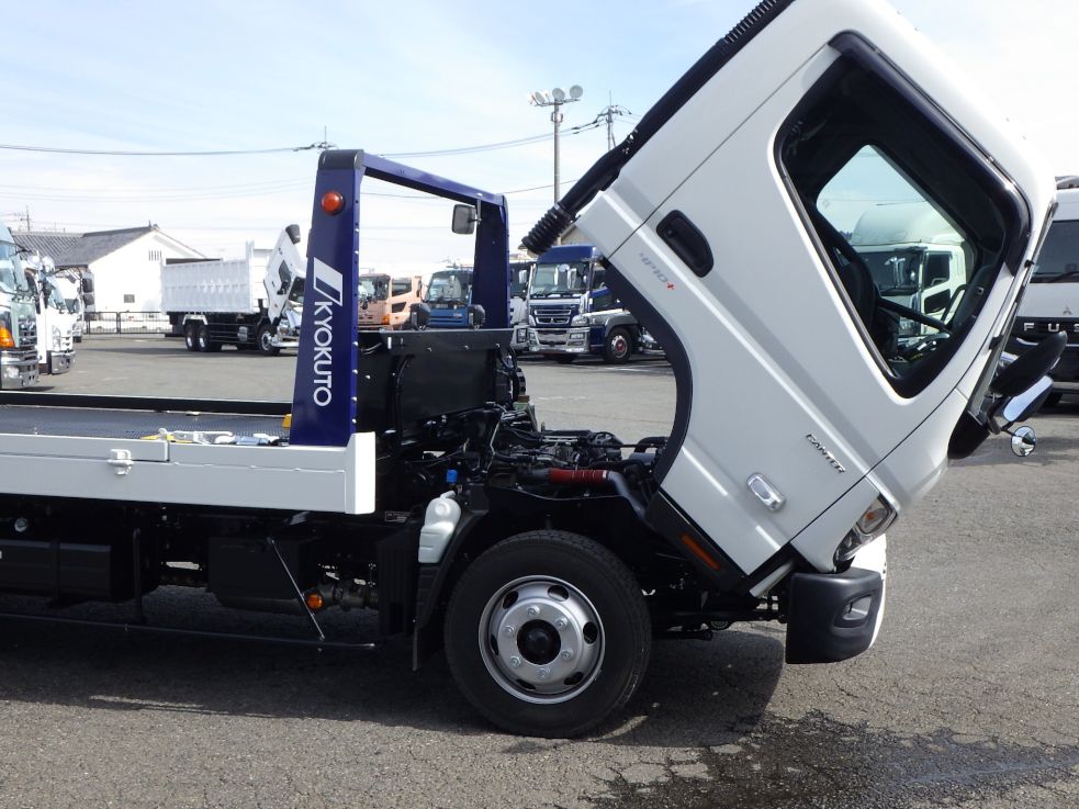 三菱 キャンター 2PG-FEB90(2WD)の写真29