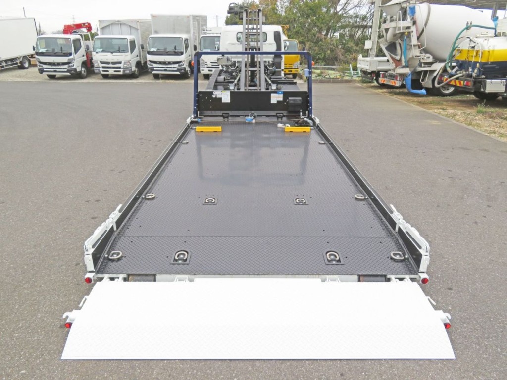 三菱 キャンター 2PG-FEB90(2WD)の写真7