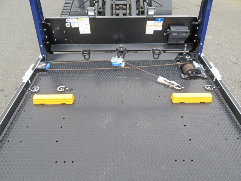 ウィンチ付きです。|三菱 キャンター 2PG-FEB90(2WD)の写真9