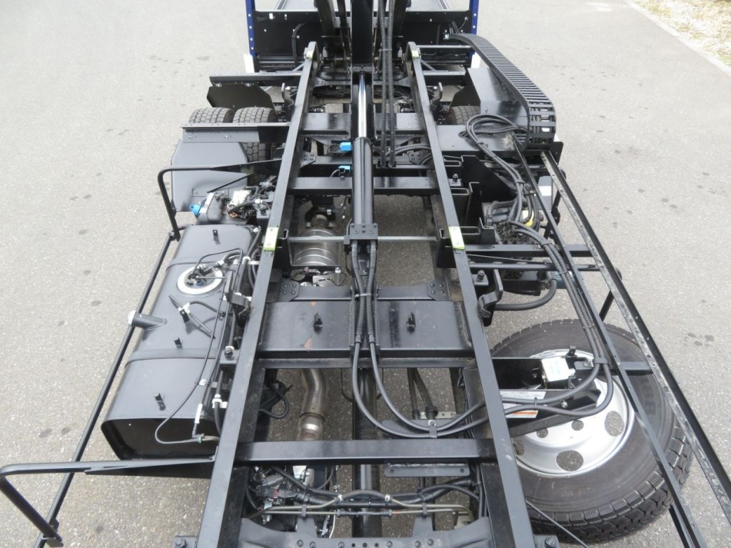 三菱 キャンター 2PG-FEB90(2WD)の写真12