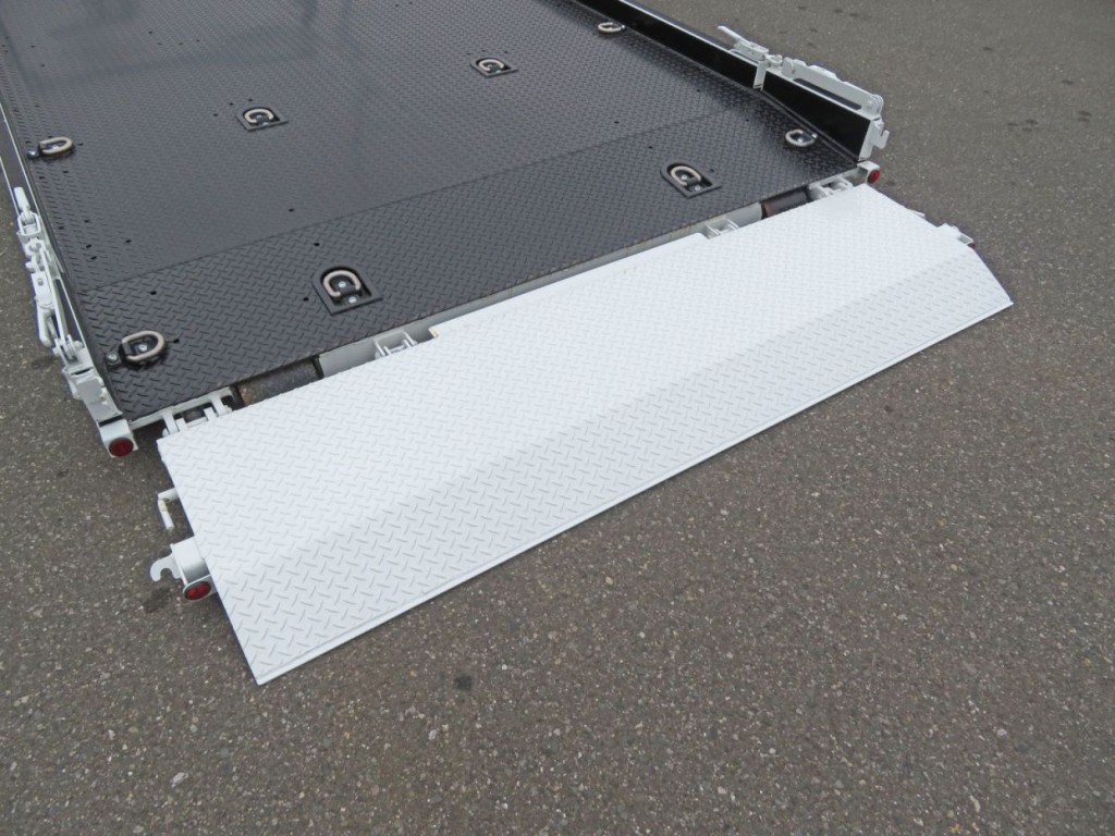 歩みです。（手動）|三菱 キャンター 2PG-FEB90(2WD)の写真14