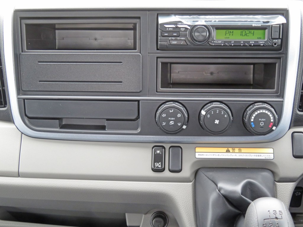 パネル周りの状態です。|三菱 キャンター 2PG-FEB90(2WD)の写真27