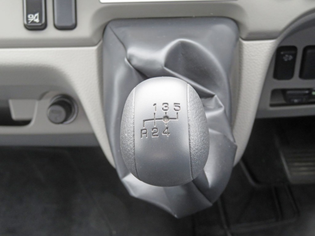 三菱 キャンター 2PG-FEB90(2WD)の写真28