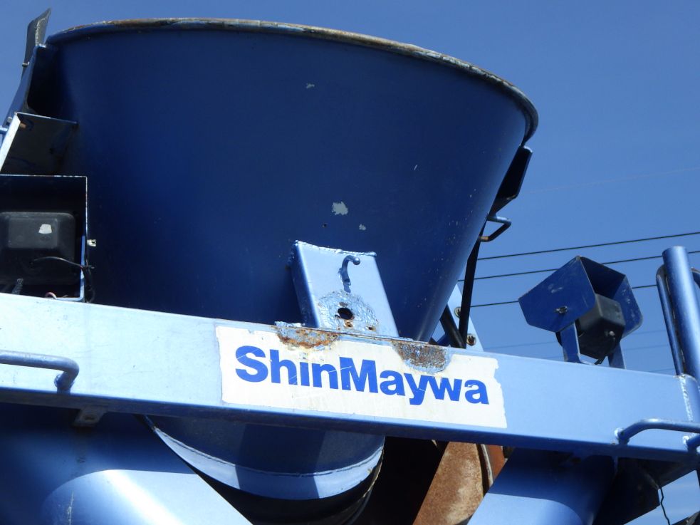 リヤ周りにサビがあります。|三菱 ファイター QKG-FK72FZの写真35