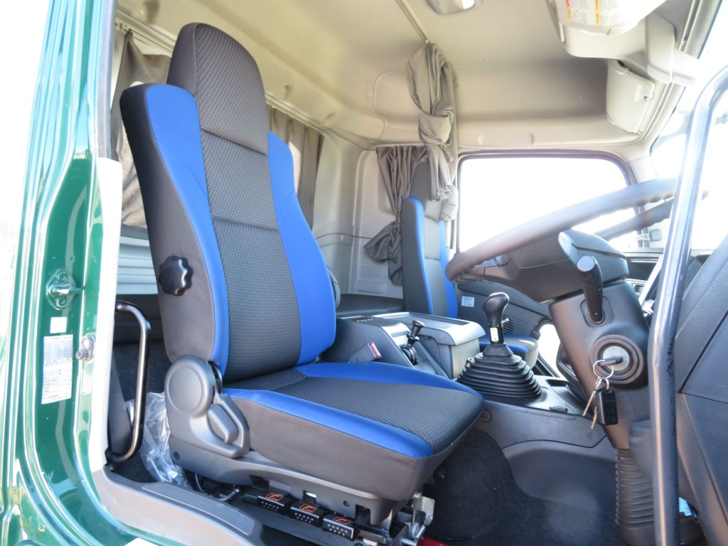 いすゞ ギガ QDG-EXZ52BJの写真6