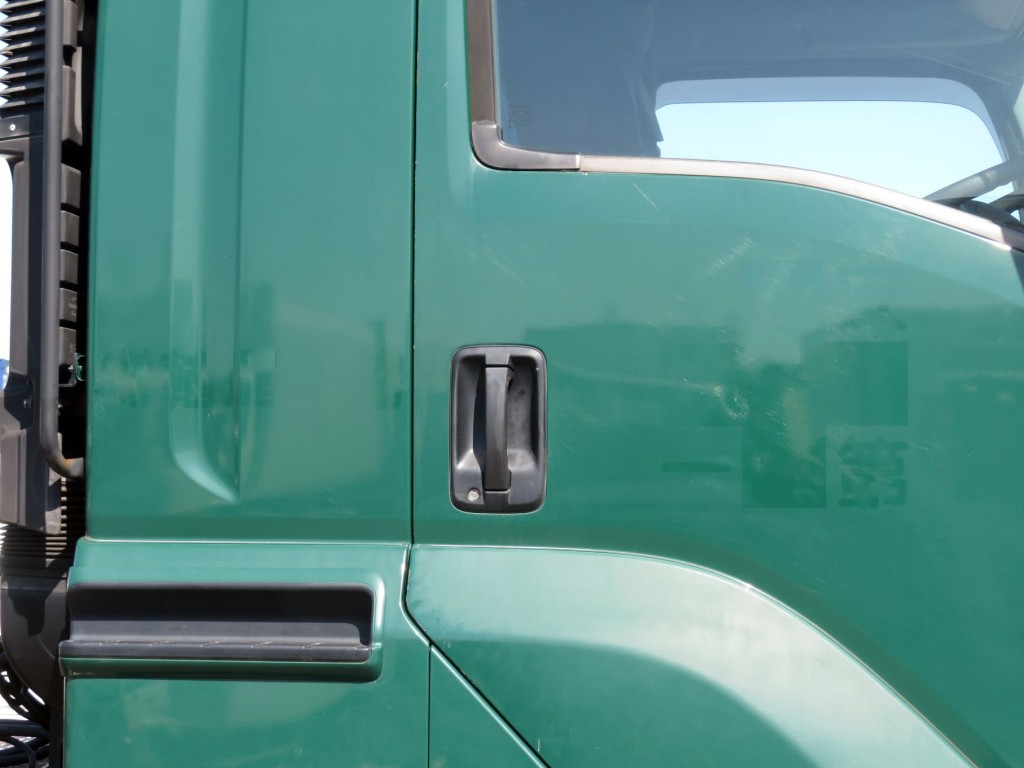 いすゞ ギガ QDG-EXZ52BJの写真26