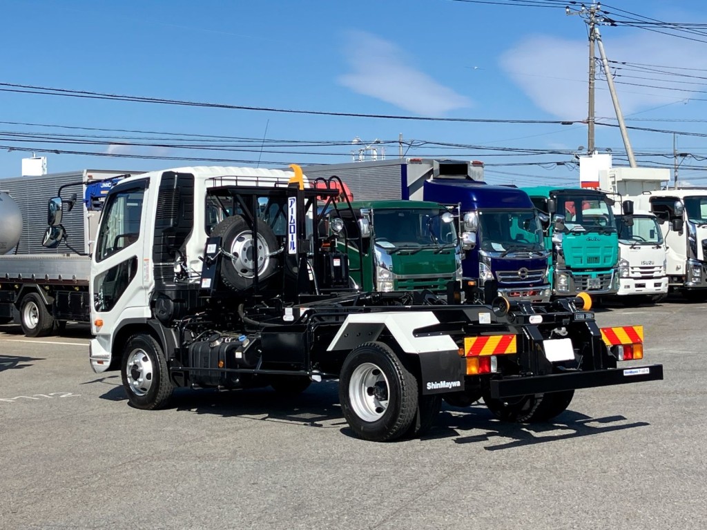 三菱 ファイター 2KG-FK72F(2WD)の写真3