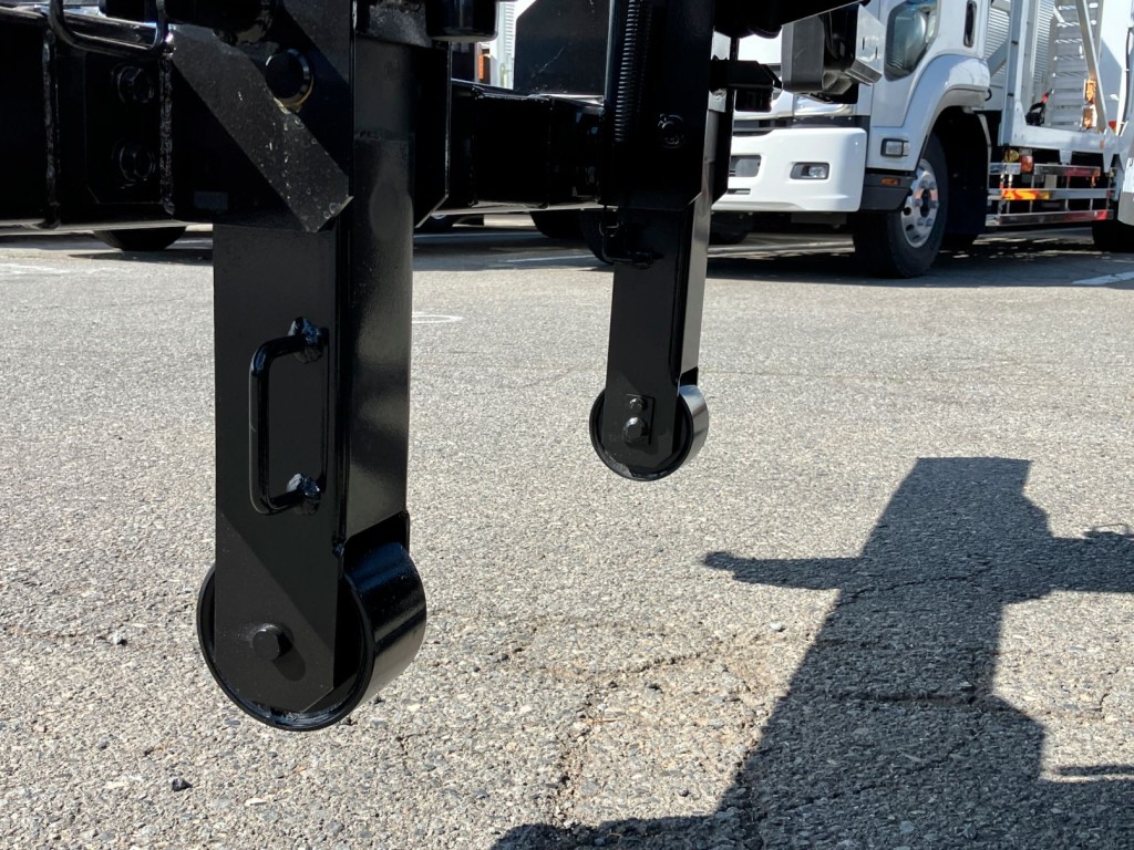 リヤジャッキの状態です。|三菱 ファイター 2KG-FK72F(2WD)の写真11