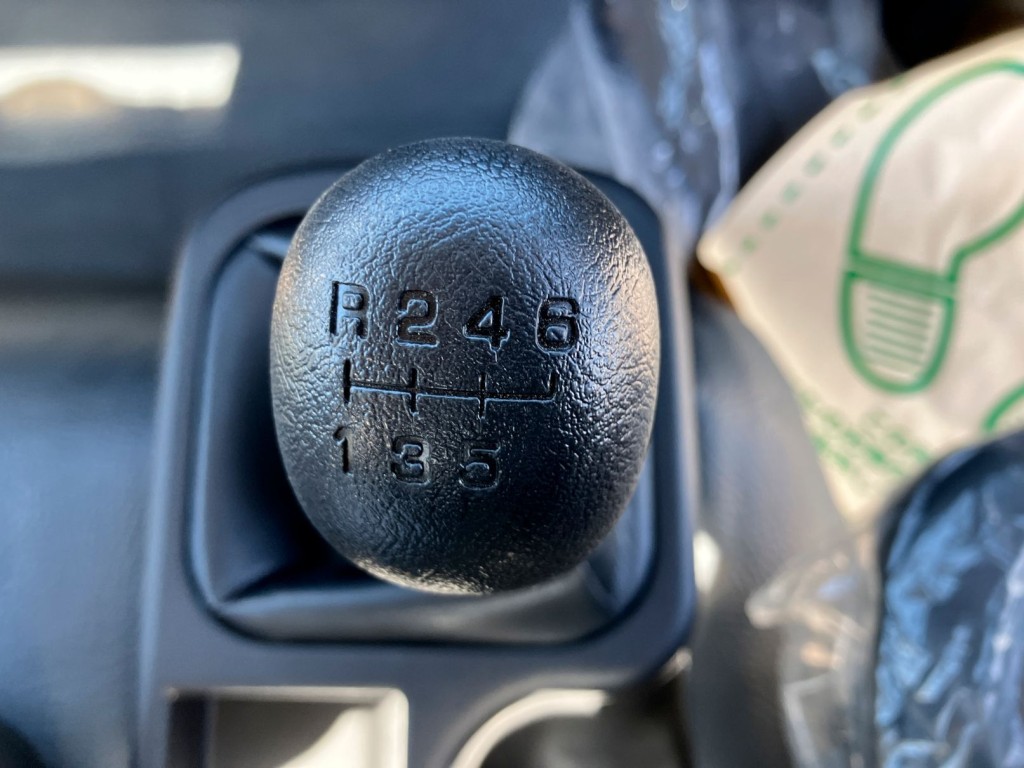 6速マニュアルです。|三菱 ファイター 2KG-FK72F(2WD)の写真26