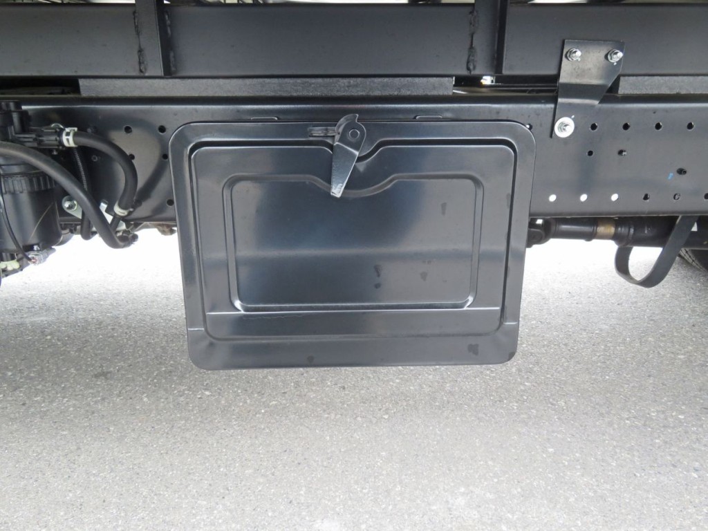 工具箱付きです。|日野 デュトロ 2KG-XZU710M(2WD)の写真11