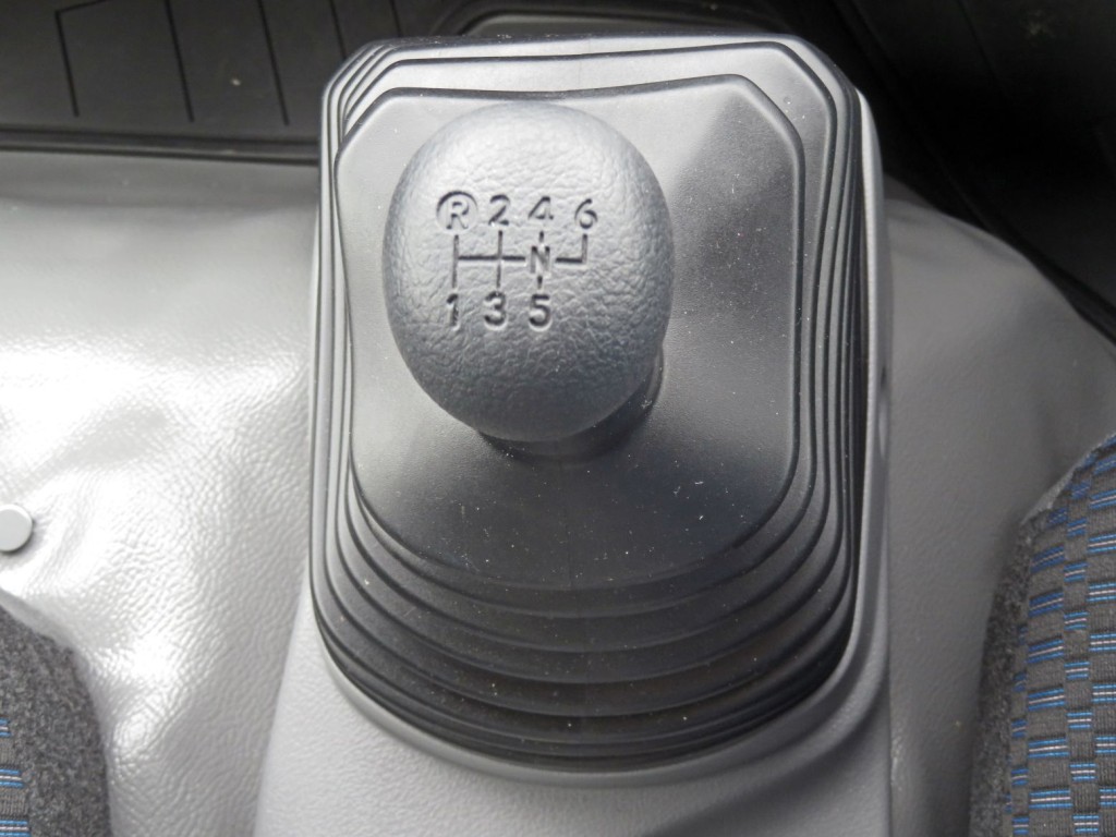 日野 デュトロ 2KG-XZU710M(2WD)の写真25