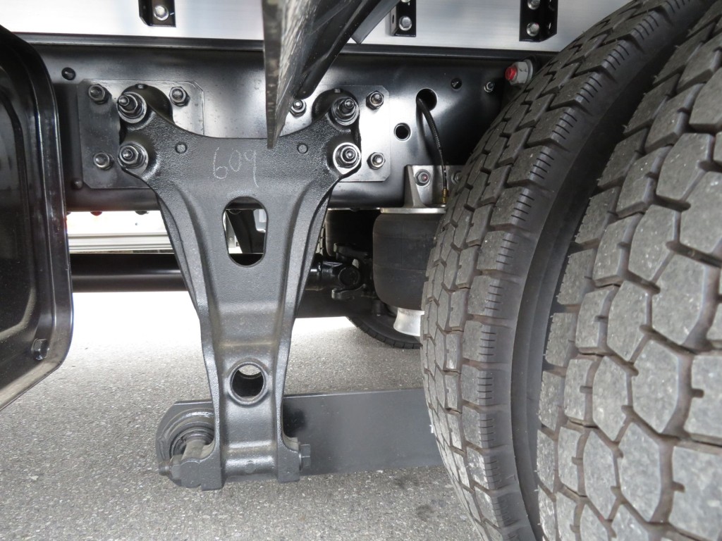 エアサスです。|日野 レンジャー 2PG-FD2ABG(2WD)の写真5