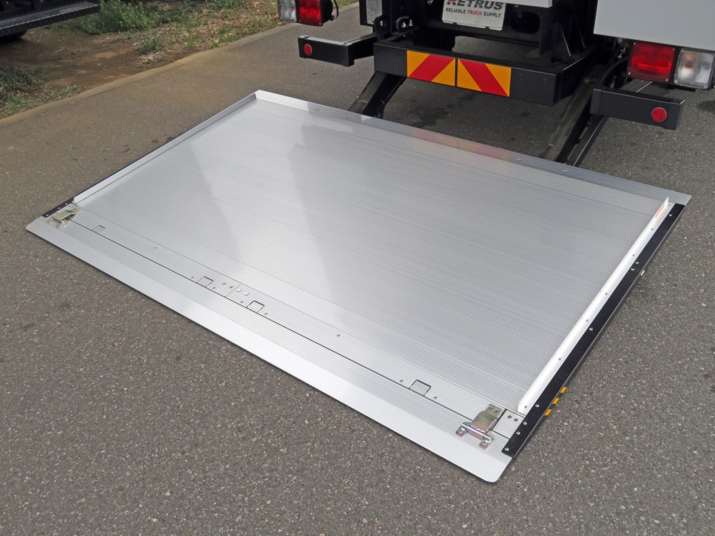 ゲートのステージの状態です。|日野 レンジャー 2PG-FD2ABG(2WD)の写真11