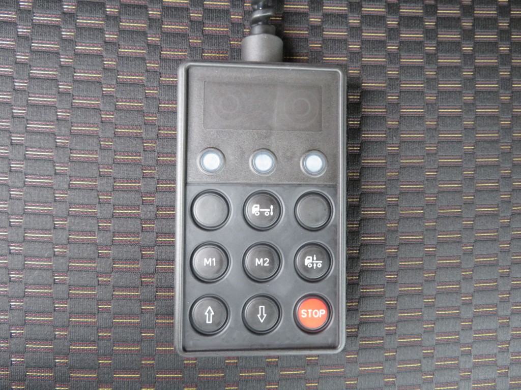 エアサスのコントローラーです。|日野 レンジャー 2PG-FD2ABG(2WD)の写真14