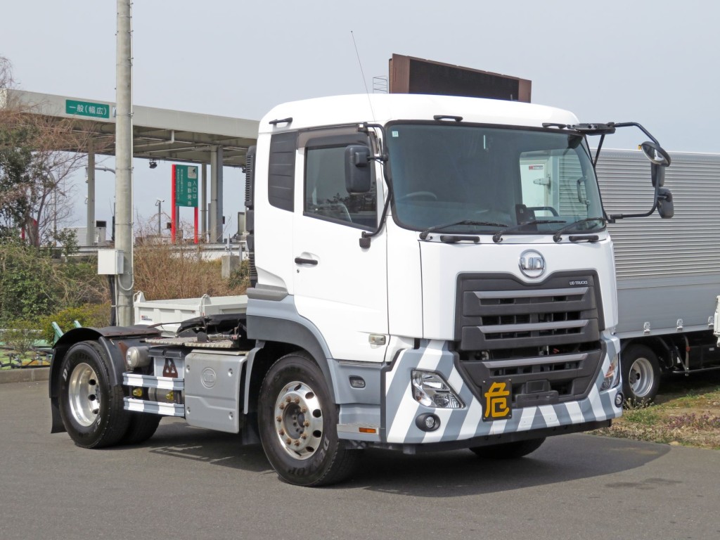 UDトラックス クオン 2PG-GK5AABの写真2