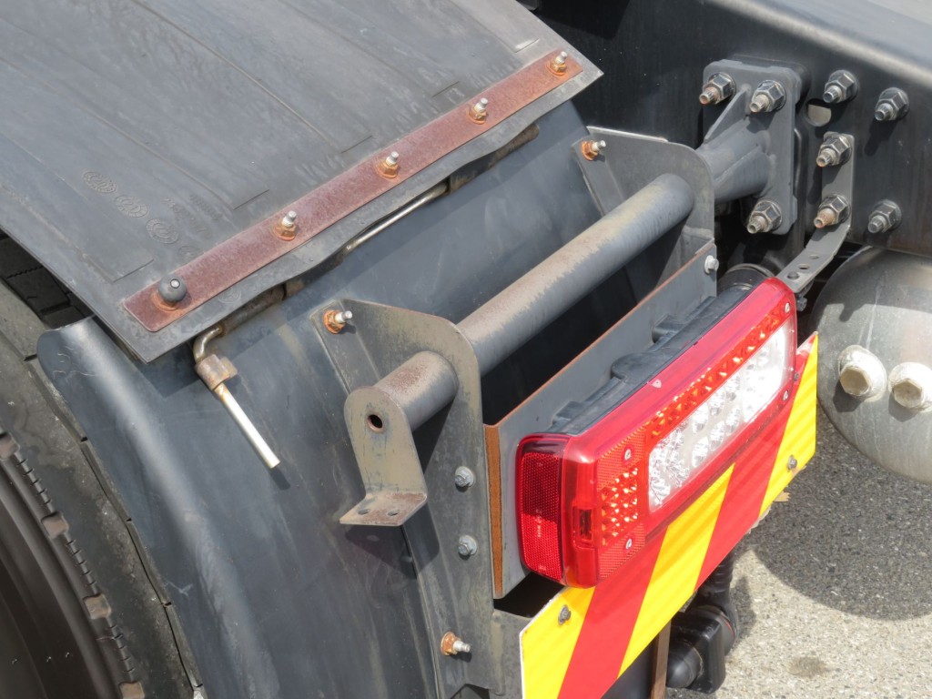 UDトラックス クオン 2PG-GK5AABの写真18