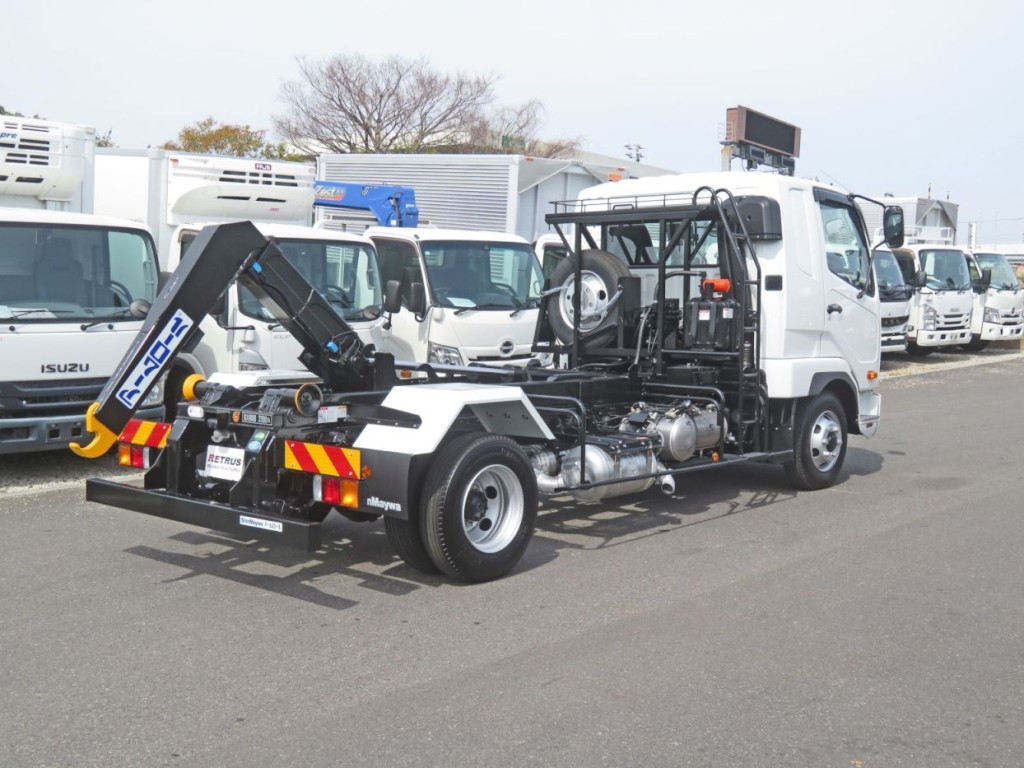 三菱 ファイター 2KG-FK62F(2WD)の写真4