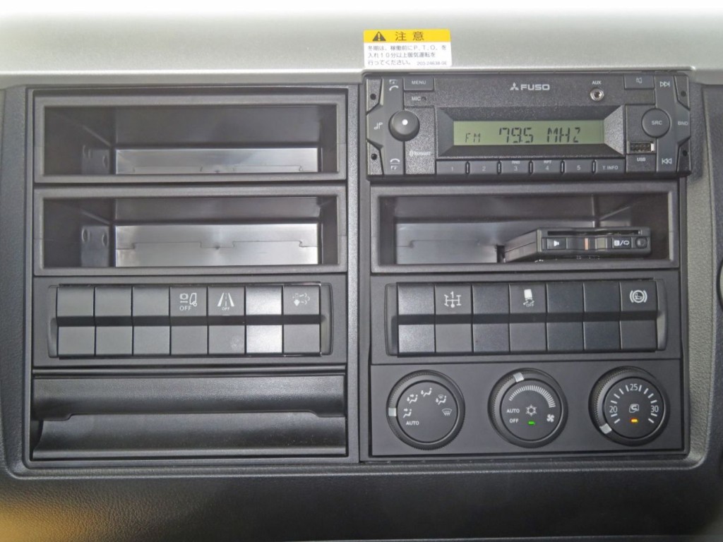 三菱 ファイター 2KG-FK62F(2WD)の写真16