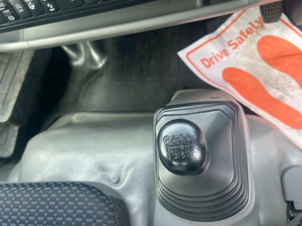 日野 デュトロ 2RG-XZU712M(2WD)の写真8