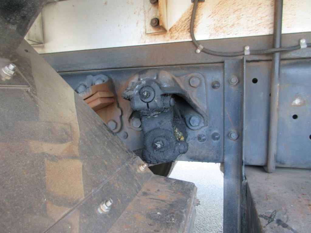 三菱 ファイター QKG-FK62FZの写真5