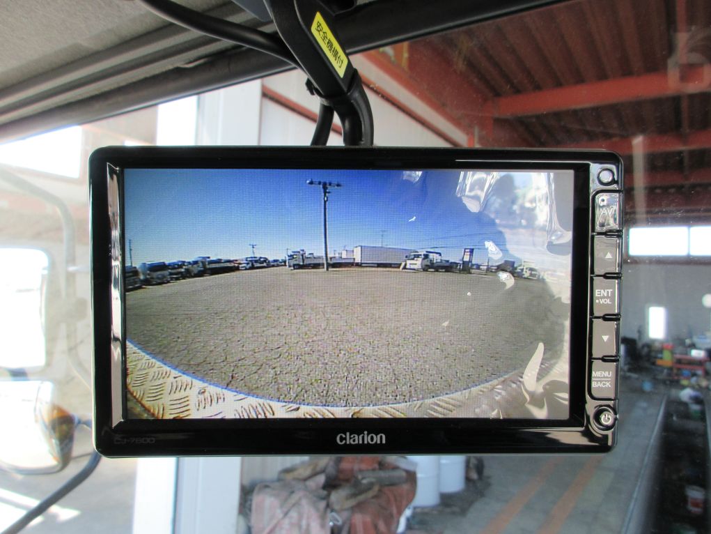 液晶バックモニター付きです。|三菱 ファイター QKG-FK62FZの写真18