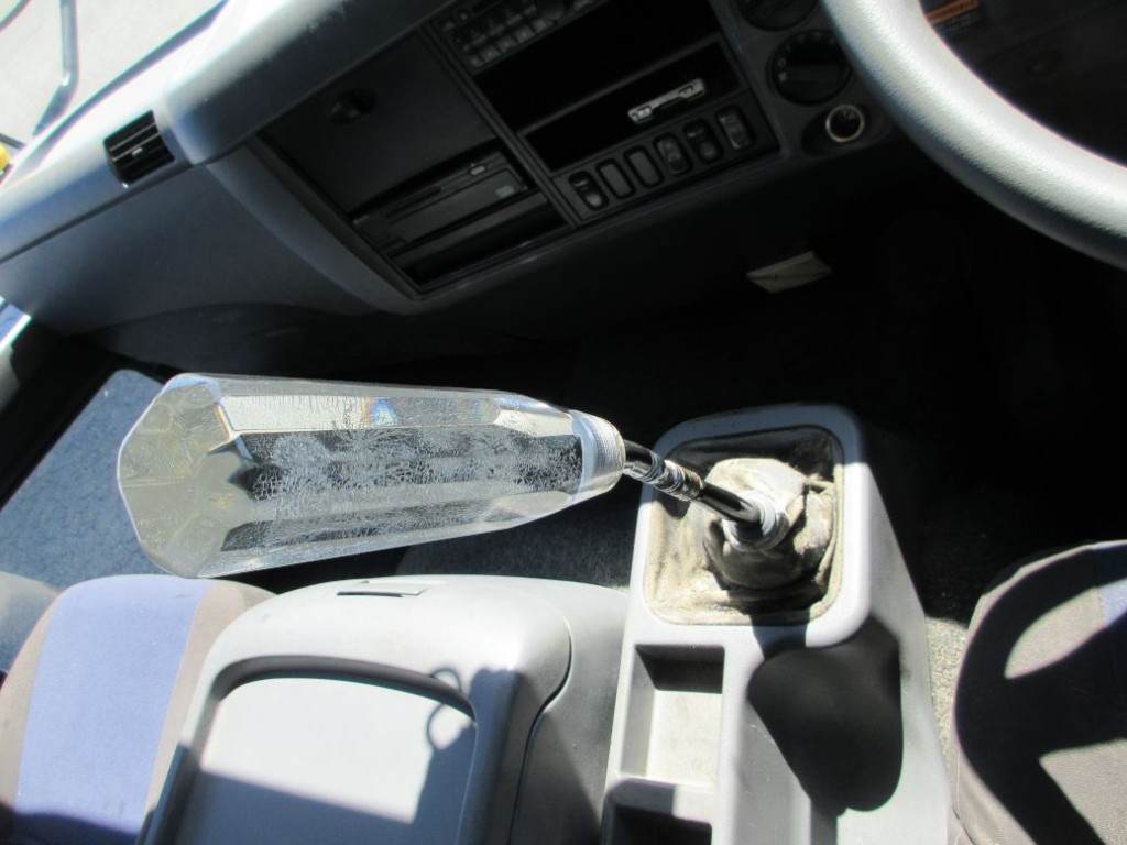 MT６速です。|三菱 ファイター QKG-FK62FZの写真19