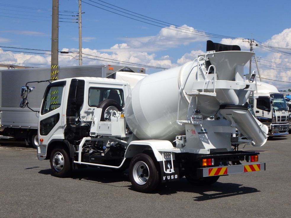 三菱 ファイター 2KG-FK72F(2WD)の写真3