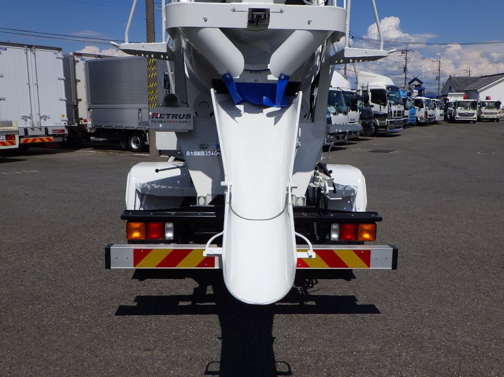 三菱 ファイター 2KG-FK72F(2WD)の写真12