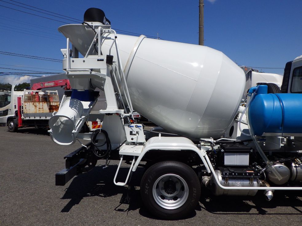 三菱 ファイター 2KG-FK72F(2WD)の写真16