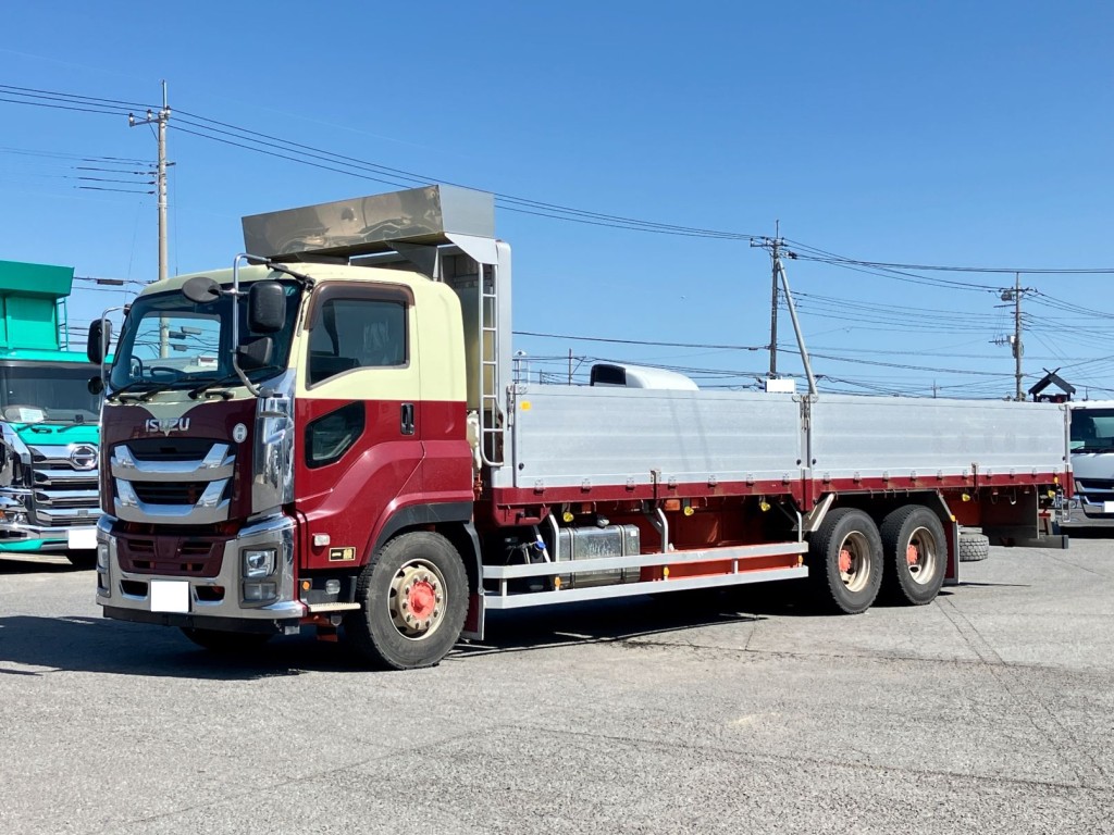 いすゞ ギガ 2PG-CYZ77Cの写真1