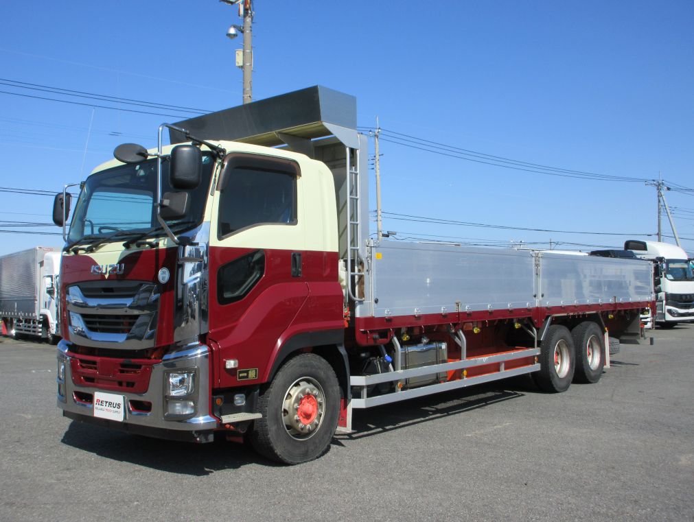 いすゞ ギガ 2PG-CYZ77Cの写真1