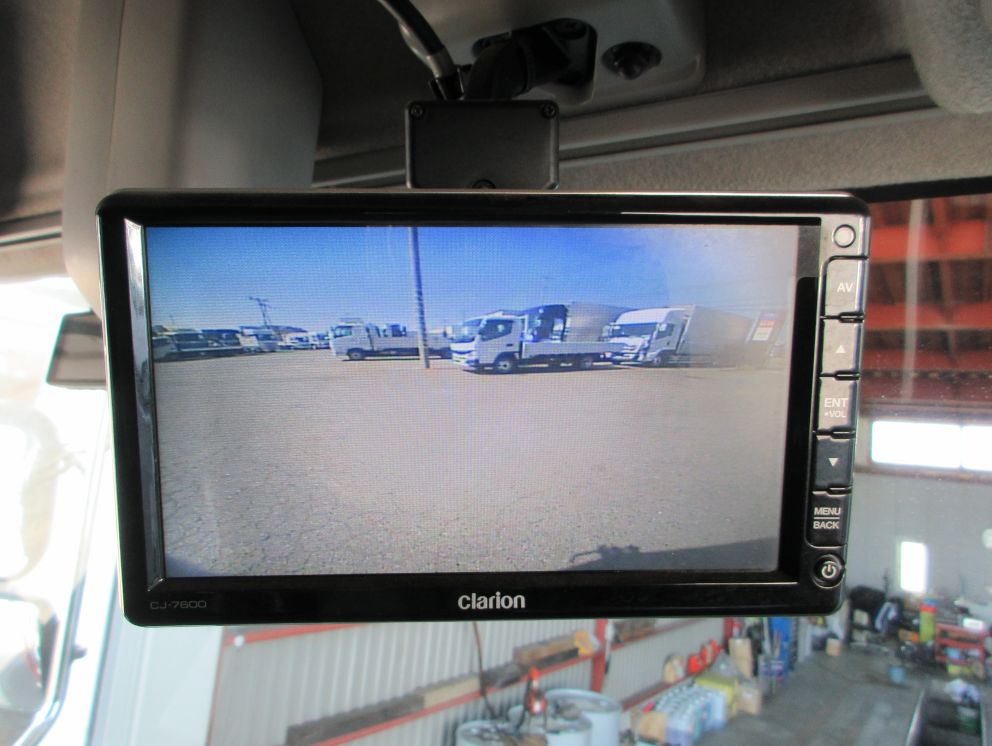 液晶バックモニター付きです。|いすゞ ギガ 2PG-CYZ77Cの写真16