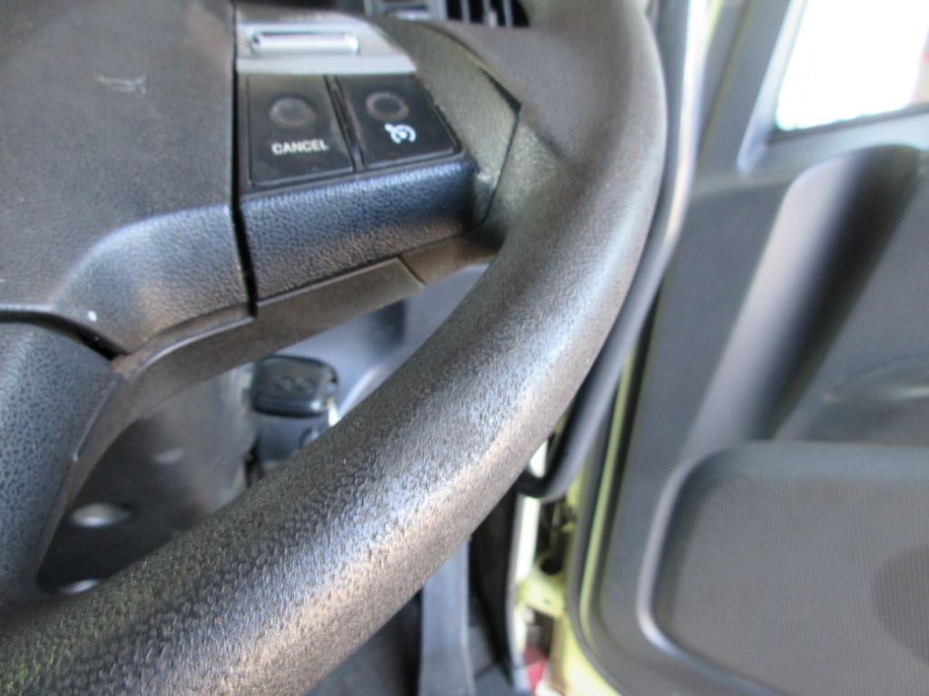 ハンドルにスレがあります。|いすゞ ギガ 2PG-CYZ77Cの写真43