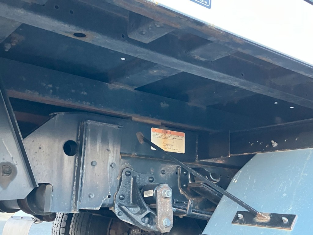 いすゞ エルフ 2RG-NPR88AN(2WD)の写真5