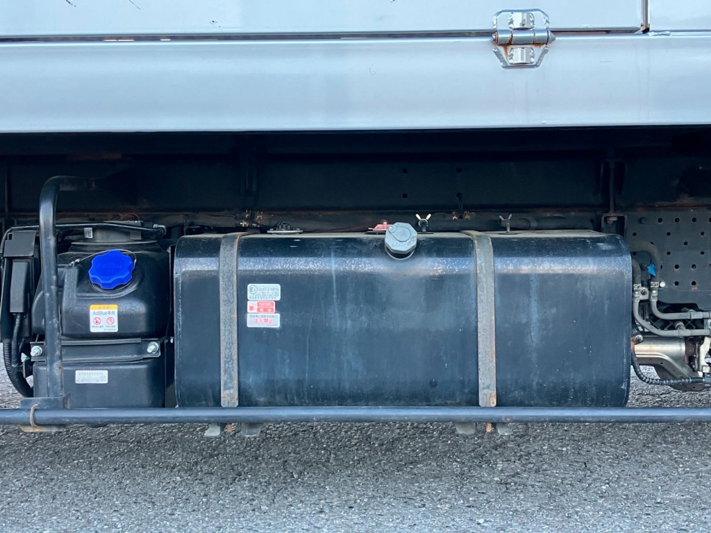 いすゞ エルフ 2RG-NPR88AN(2WD)の写真15