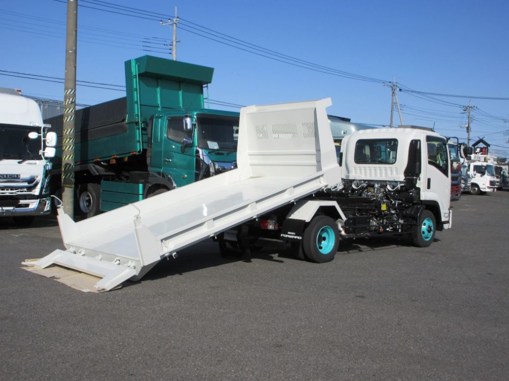 いすゞ フォワード 2PG-FRR90S3(2WD)の写真5