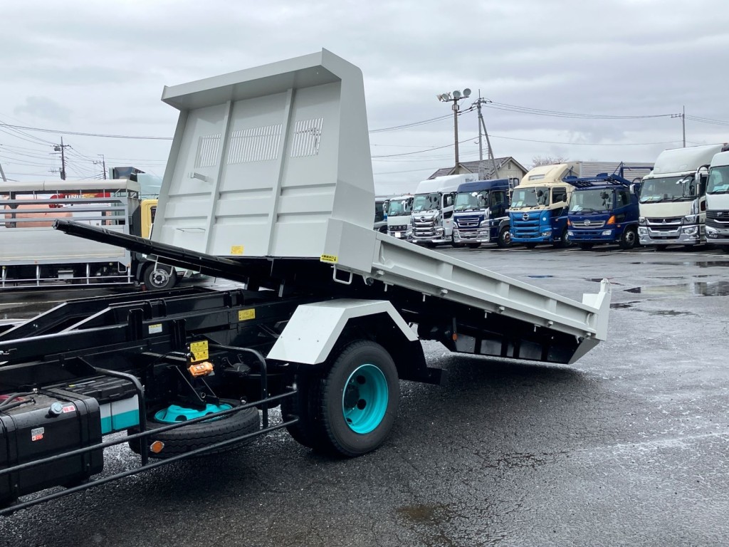 いすゞ フォワード 2PG-FRR90S3(2WD)の写真9