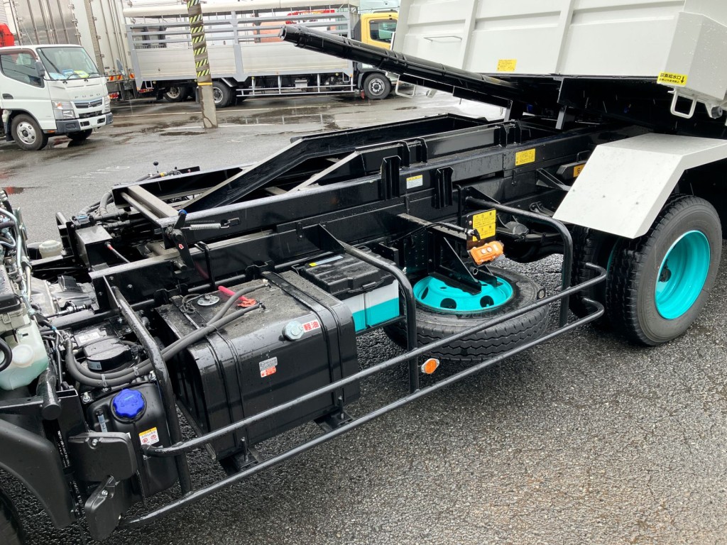 いすゞ フォワード 2PG-FRR90S3(2WD)の写真10