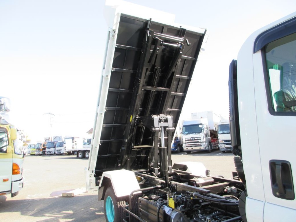 いすゞ フォワード 2PG-FRR90S3(2WD)の写真10